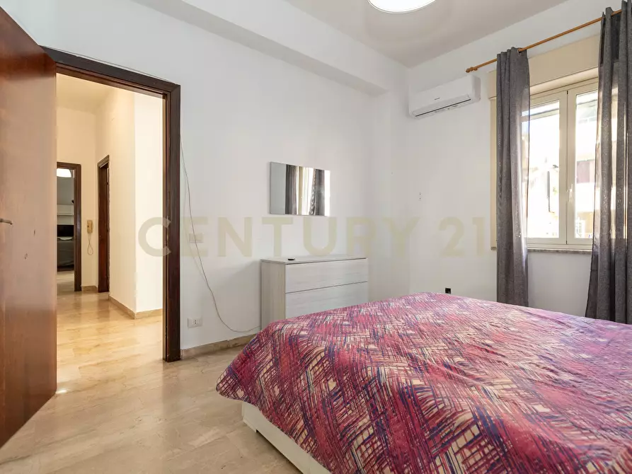 Immagine 8 di Trilocale in vendita  in Via Consolare Valeria 9797 a Sant'alessio Siculo