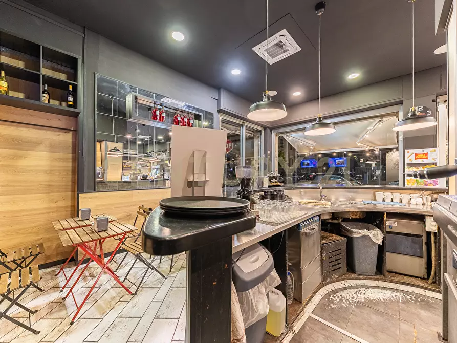 Immagine 7 di Bar / Ristorante in vendita  in Via Reno 2 a Roma