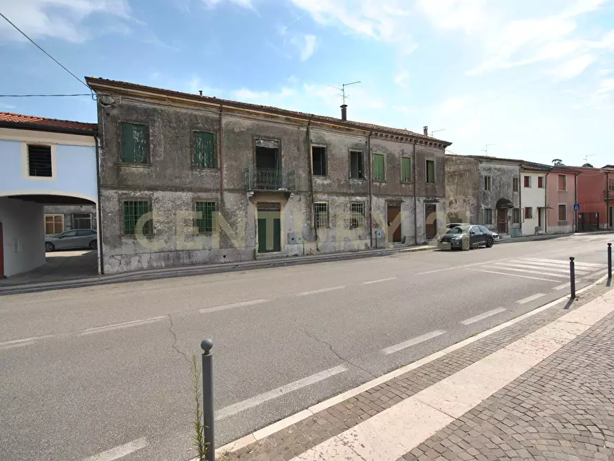 Immagine 6 di Palazzo in vendita  in Via Chiesa 60 a Albaredo D'adige