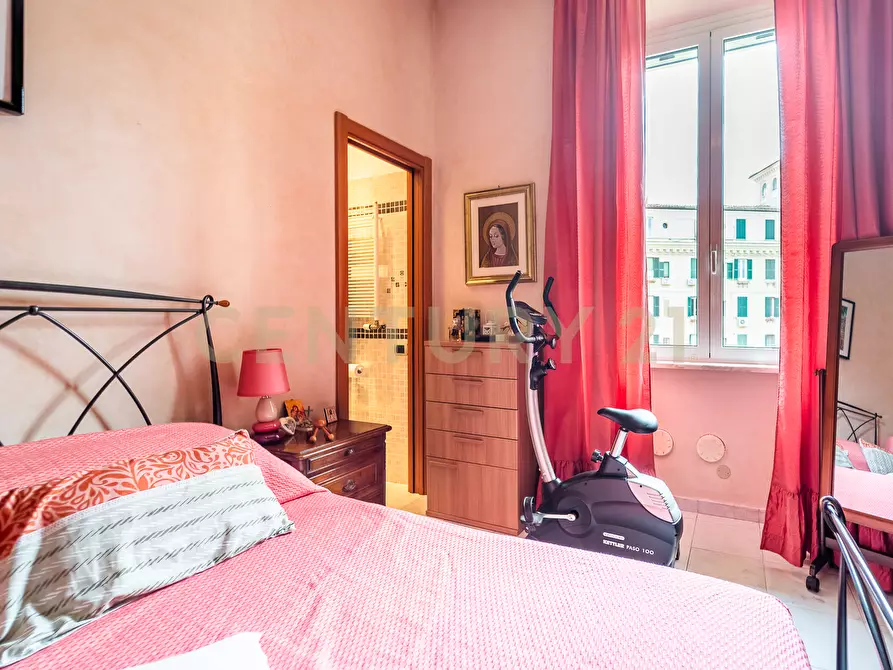 Immagine 10 di Trilocale in vendita  in Via Pietro Giannone 27 a Roma