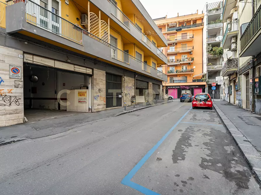Immagine 2 di Garage in vendita  in Via Enna 13 a Catania