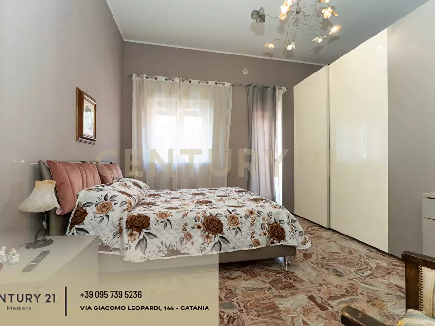 Immagine 17 di Pentalocale in vendita  in Via Isole Eolie 126 a Paterno'