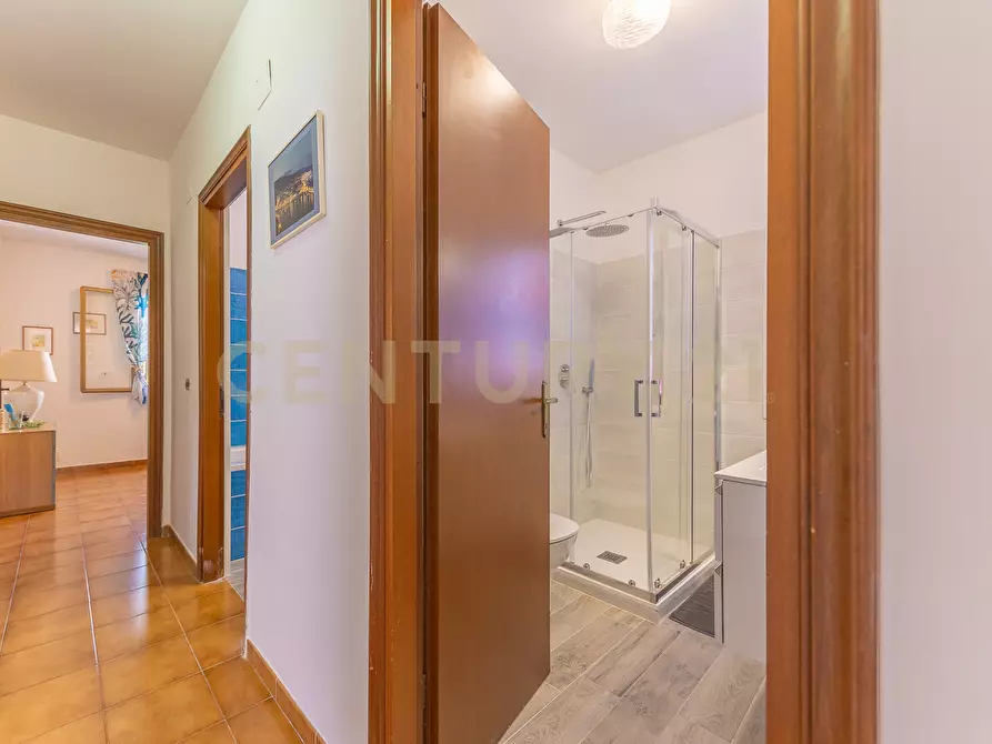 Immagine 28 di Villa in vendita  in Strada Isola Bella 43 a Latina