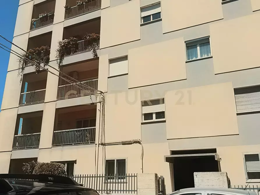 Immagine 15 di Pentalocale in vendita  in Via Monte Cencio 1 a Ragusa