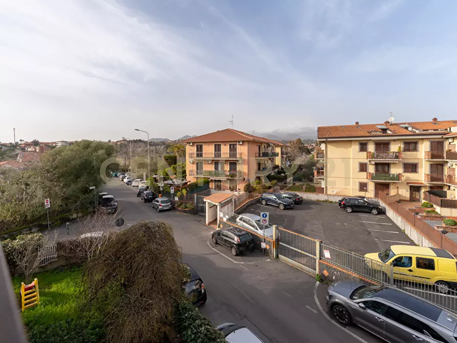 Immagine 36 di Trilocale in vendita  in VIA IDRIA 37 a Tremestieri Etneo