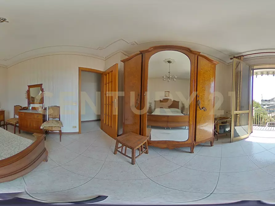 Immagine 53 di Pentalocale in vendita  in Via Vittorio Emanuele 181 a Viagrande