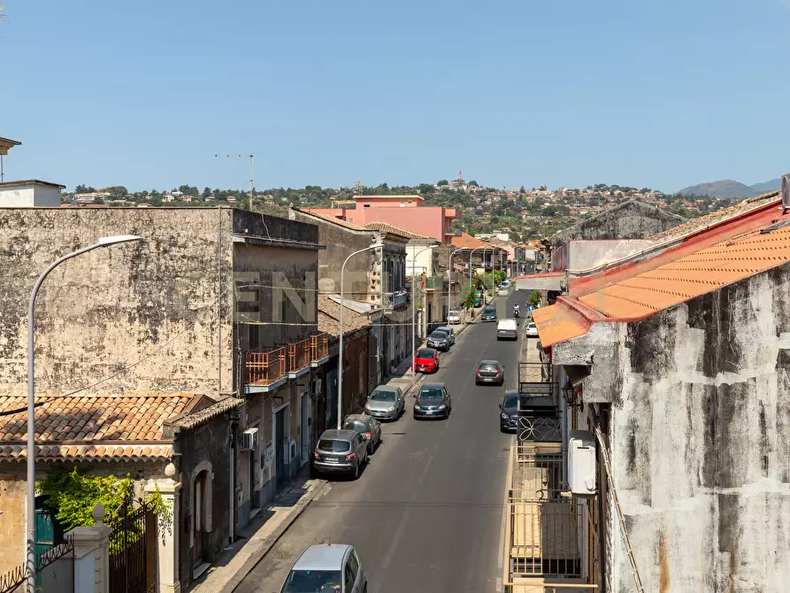 Immagine 24 di Pentalocale in vendita  in Via Vittorio Emanuele 181 a Viagrande