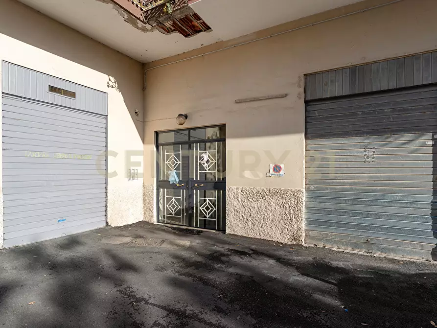 Immagine 6 di Pentalocale in vendita  in Via Cesare Battisti 34 a Belpasso