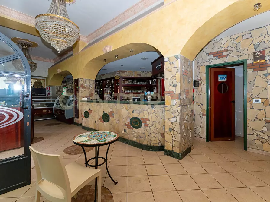Immagine 27 di Bar / Ristorante in vendita  in Viale Papa Giovanni XXIII 46 a Camporotondo Etneo