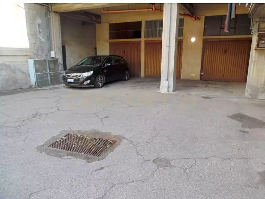 Immagine 7 di Pentalocale in vendita  in Via Alessandro Scarlatti 17 a Aci Castello