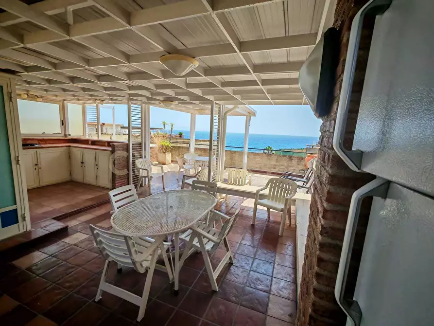 Immagine 8 di Trilocale in vendita  in Via dei Normanni 3 a Sant'alessio Siculo