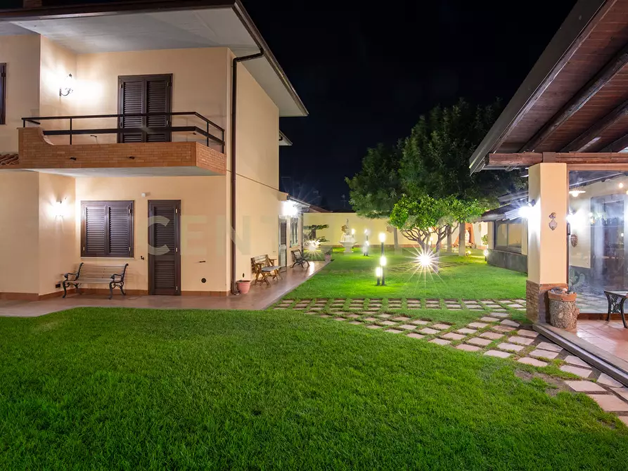 Immagine 88 di Villa in vendita  in Via Salemi 19 a Mascalucia