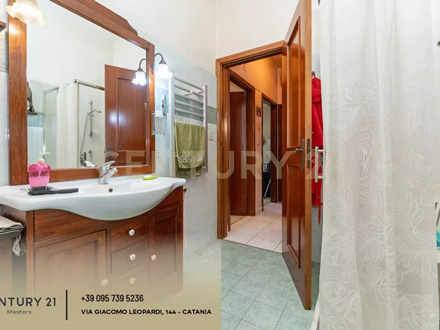 Immagine 20 di Trilocale in vendita  in Via Caduti del Lavoro 2 a Gravina Di Catania