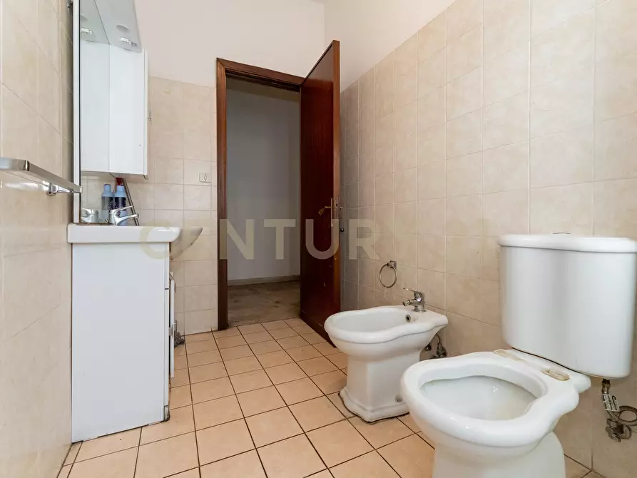 Immagine 44 di Pentalocale in vendita  in Viale Andrea Doria 13 a Catania