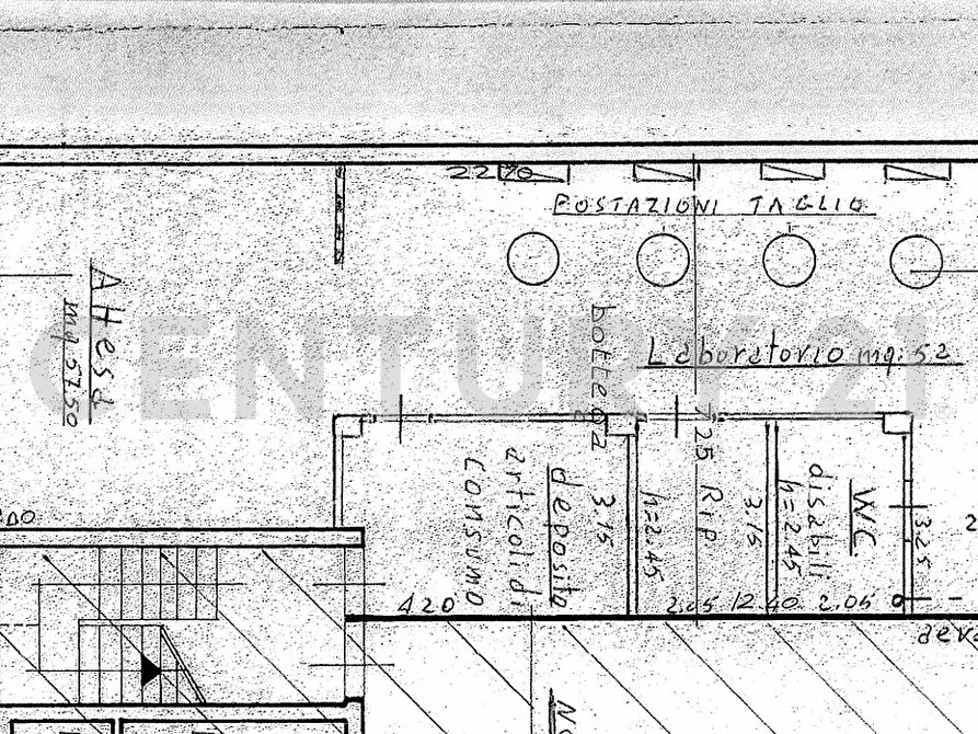 Immagine 13 di Attività commerciale in vendita  a Misterbianco