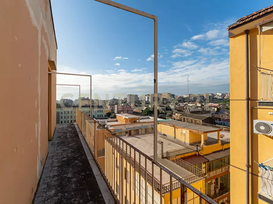 Immagine 23 di Pentalocale in vendita  in Piazza Spedini 8 a Catania