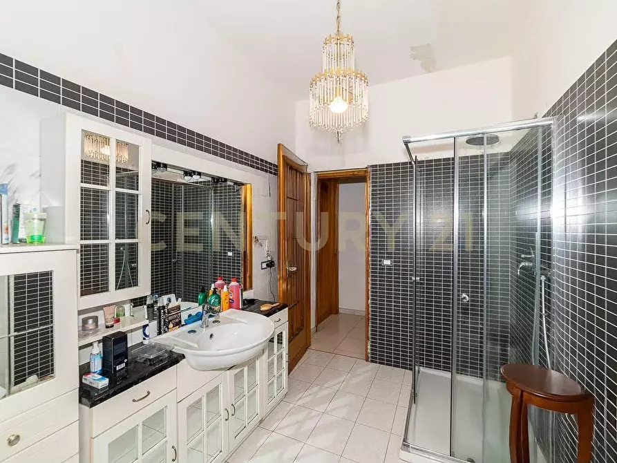 Immagine 39 di Casa indipendente in vendita  in via salaria 5 a San Giovanni La Punta