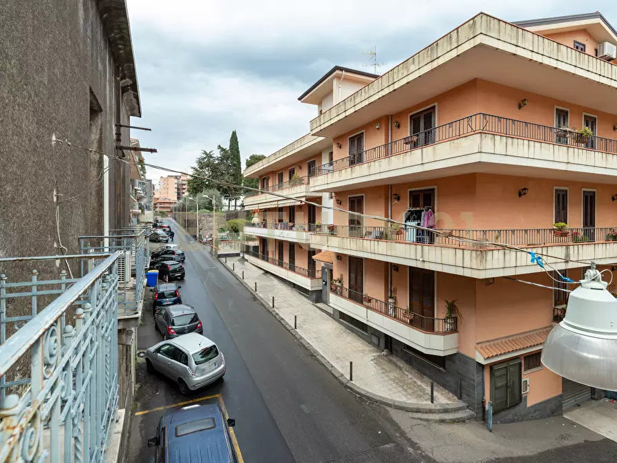 Immagine 26 di Pentalocale in vendita  in Via Lorenzo Maddem 67 a Acireale