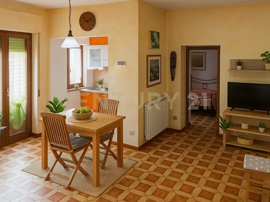 Immagine 1 di Bilocale in vendita  in Via Amiata 132 a Castiglione D'orcia