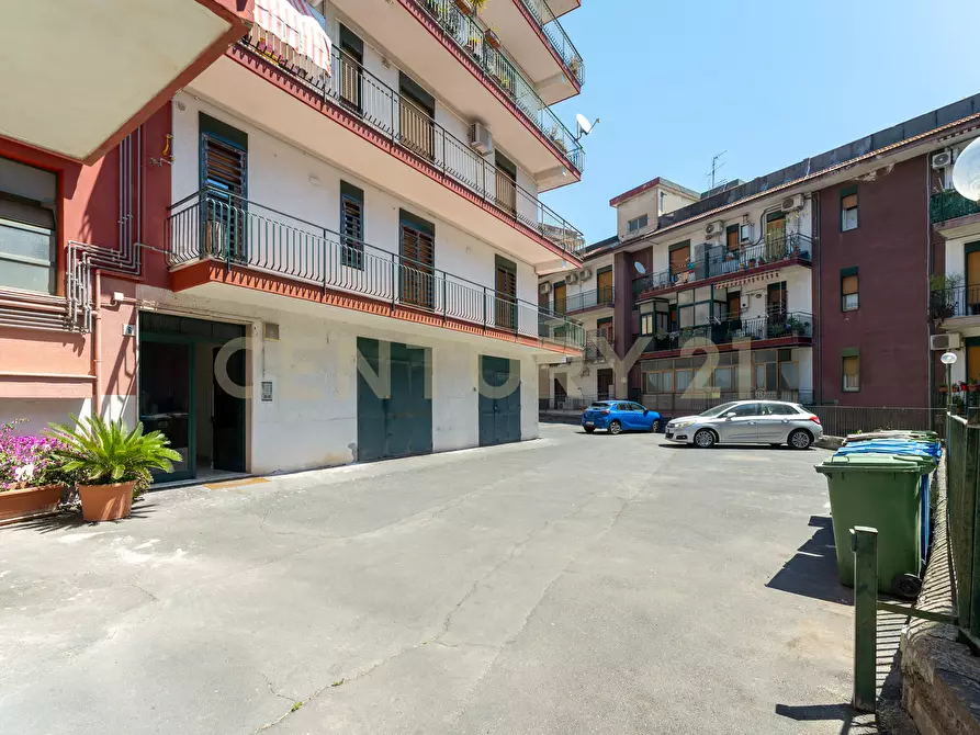 Immagine 4 di Appartamento in vendita  in Via Carmelitani 6 a San Giovanni La Punta