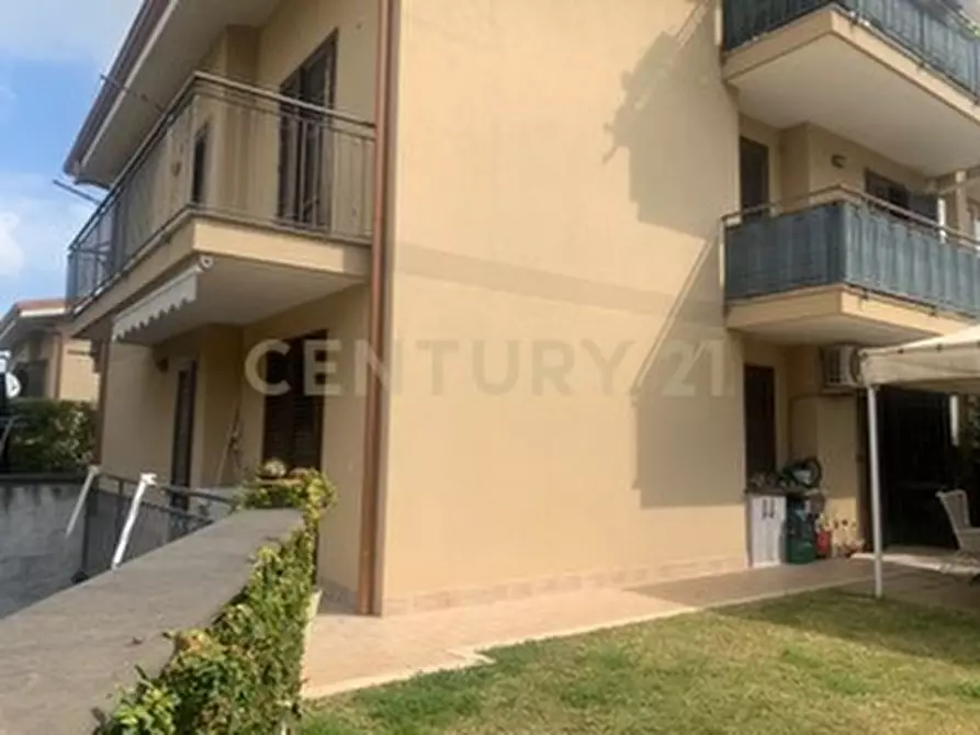 Immagine 15 di Porzione di casa in vendita  in Viale Europa 122 a San Gregorio Di Catania