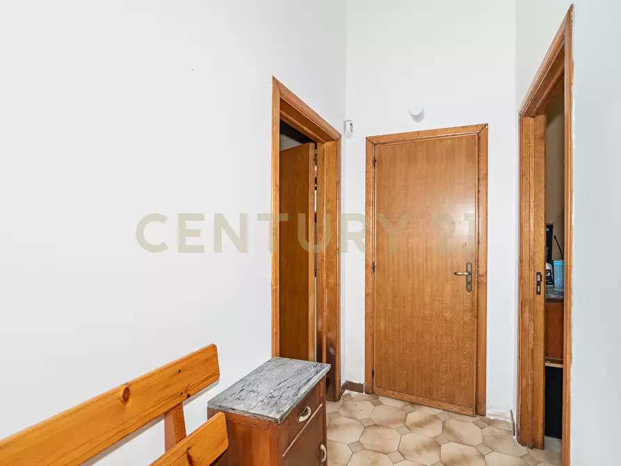 Immagine 27 di Locale commerciale in vendita  in Via Mario Rapisardi 20 a Fiumefreddo Di Sicilia