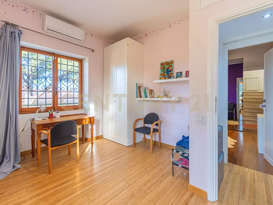 Immagine 37 di Casa bifamiliare in vendita  in Via Paolo Monelli 11 a Roma