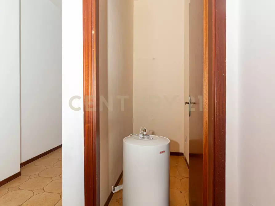 Immagine 36 di Quadrilocale in vendita  in Via Croce 72 a Aci Catena