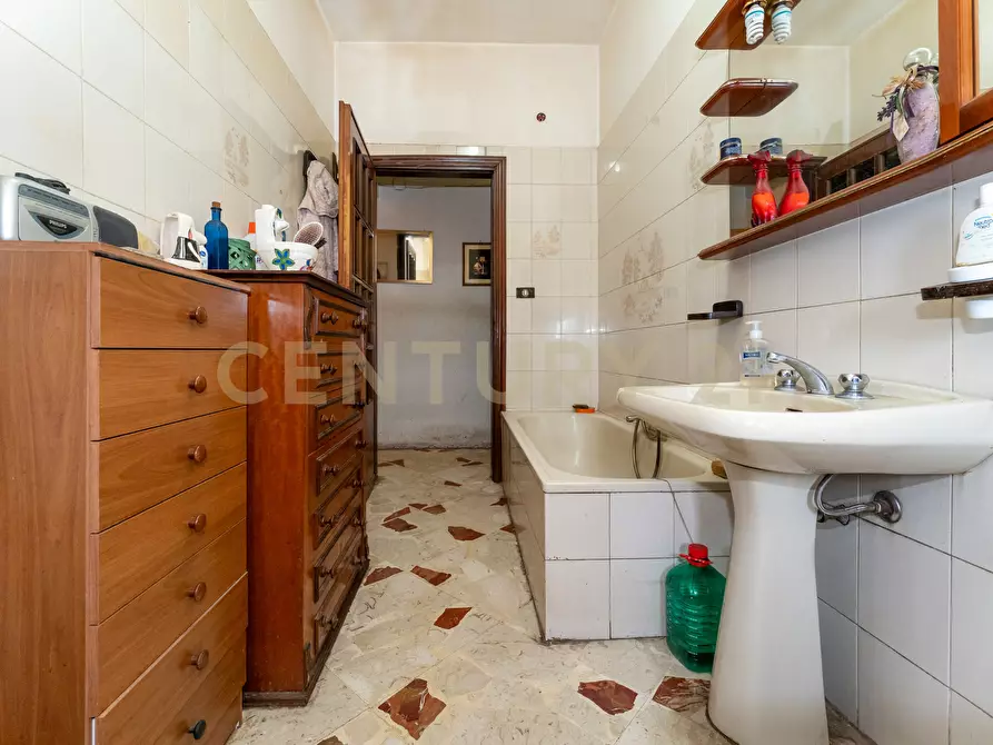 Immagine 13 di Trilocale in vendita  in via salvatore quasimodo 7 a Gravina Di Catania