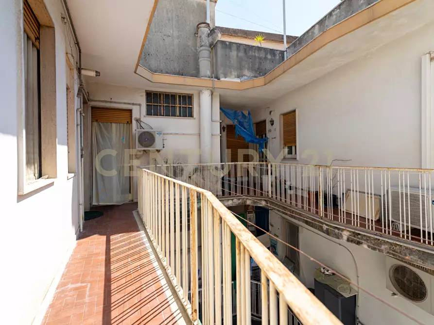 Immagine 34 di Pentalocale in vendita  in Via Redentore 15 a Catania