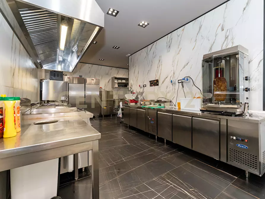 Immagine 25 di Attività commerciale in vendita  in Corso Indipendenza 131 a Catania