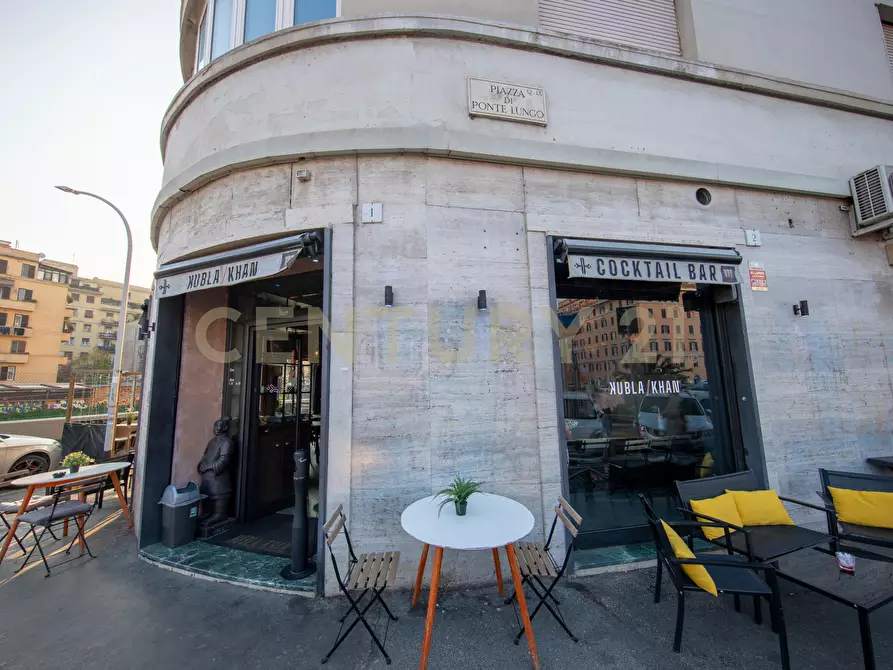 Immagine 26 di Appartamento in vendita  in Piazza di Ponte Lungo 1 a Roma