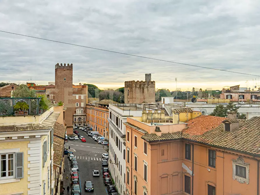 Immagine 7 di Trilocale in vendita  in Via dell'Olmata 30 a Roma