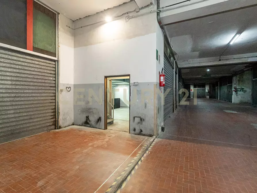 Immagine 28 di Garage in vendita  in Via del Rotolo 42/B a Catania