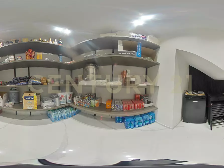 Immagine 117 di Villa in vendita  in Via Sant' Andrea 8 a Catania