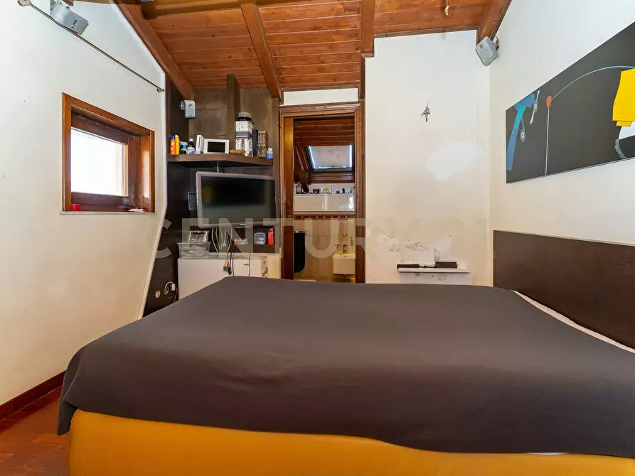 Immagine 38 di Appartamento in vendita  in Via del Vecchio Bastione 5 a Catania