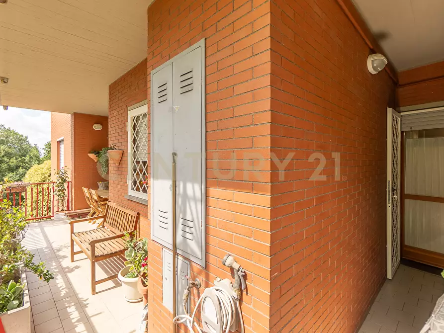 Immagine 11 di Quadrilocale in vendita  in Via Moggio Udinese 28 a Roma