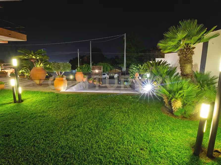 Immagine 96 di Villa in vendita  in Via Salemi 19 a Mascalucia