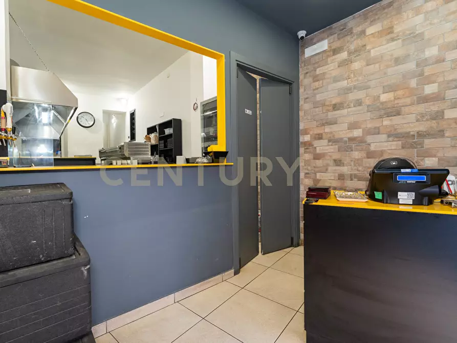 Immagine 35 di Bar / Ristorante in vendita  in Via Gemmellaro 47/A a Catania