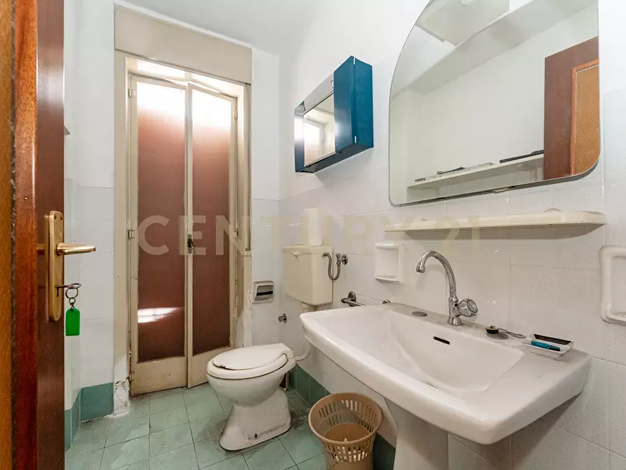 Immagine 15 di Bilocale in vendita  in Via Fimia 2 a Catania