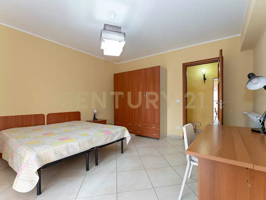 Immagine 11 di Appartamento in vendita  in Via dei Lillà 1 a Valverde