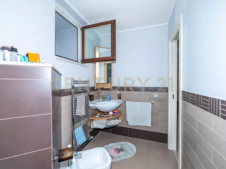 Immagine 63 di Villa in vendita  in Via Scalilla 42 a Catania