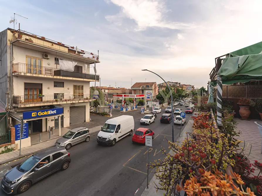 Immagine 32 di Quadrilocale in affitto  in Via della Regione 105 a San Giovanni La Punta