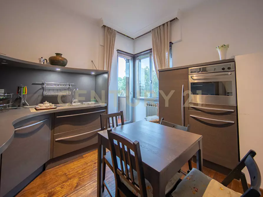 Immagine 2 di Trilocale in vendita  in Via Aurelia 301 a Roma