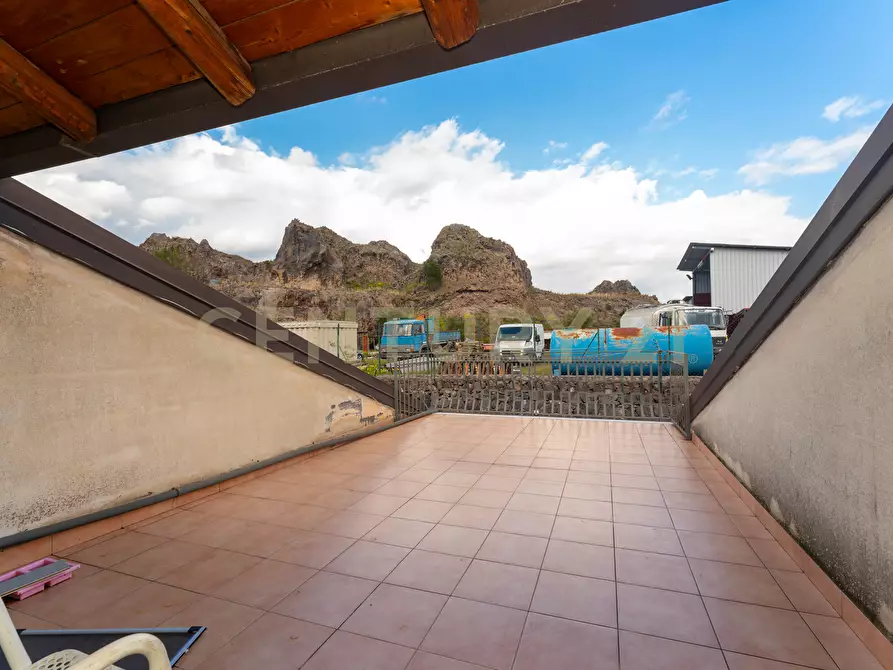 Immagine 81 di Palazzo in vendita  in Via Monte Calvario 56 a Biancavilla