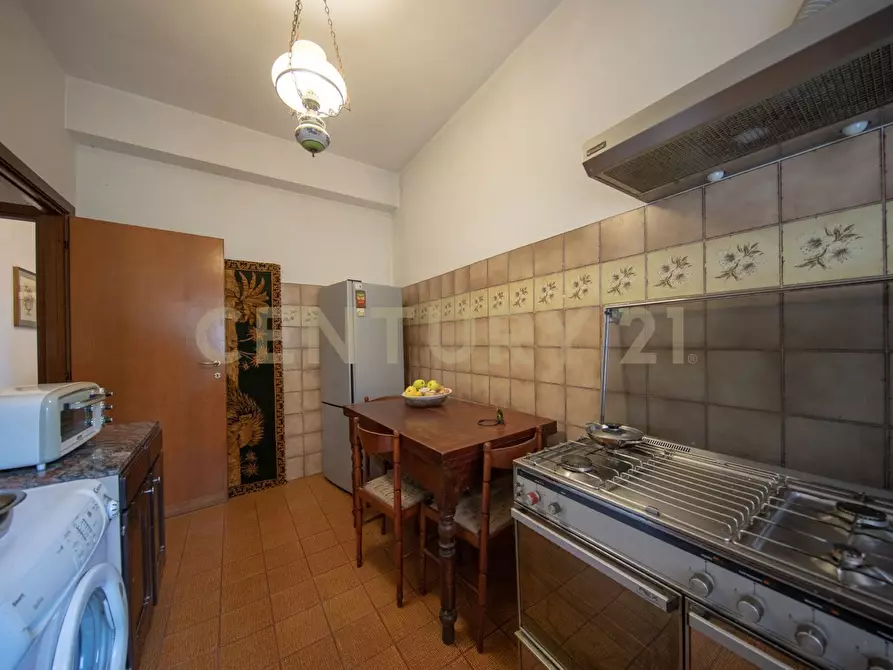 Immagine 13 di Bilocale in vendita  in Via Aurelia 301 a Roma