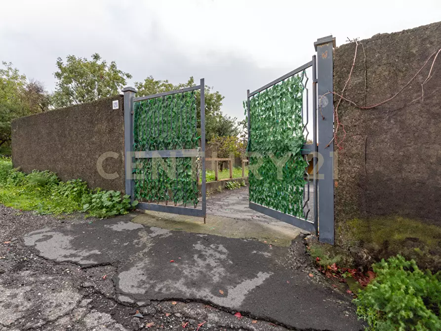 Immagine 1 di Porzione di casa in vendita  in Via Mompilieri 1200 a Mascalucia