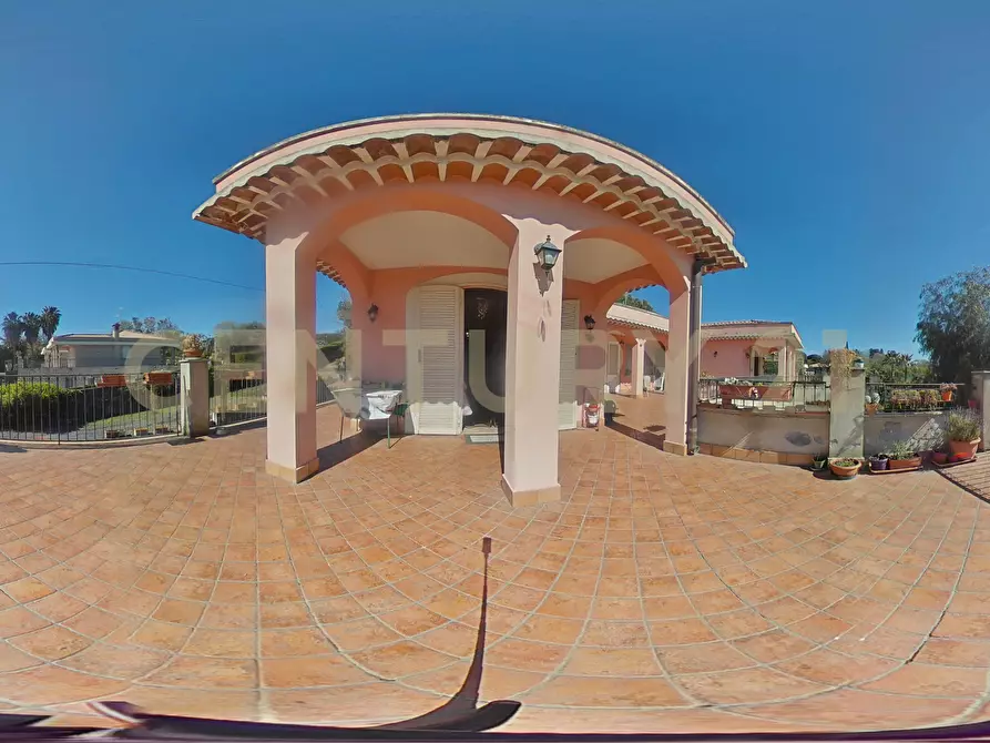 Immagine 116 di Villa in vendita  in Via Alcaloro Petrone 47 a Viagrande