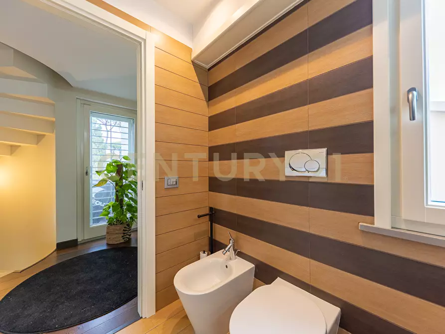 Immagine 67 di Villa in affitto  in Via Bedollo 117 a Roma