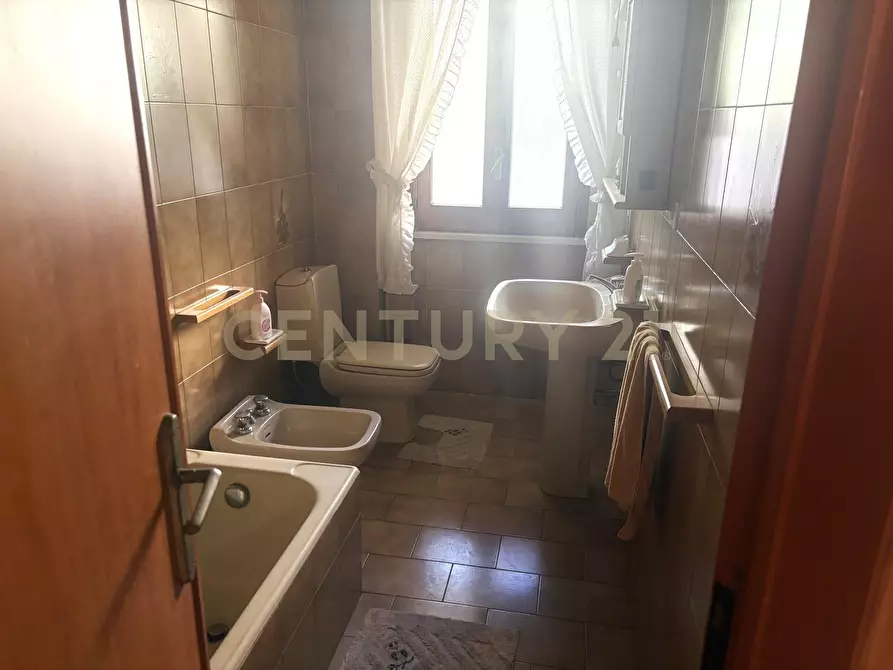 Immagine 21 di Pentalocale in vendita  in Via Francesco Baracca 59 a Riposto